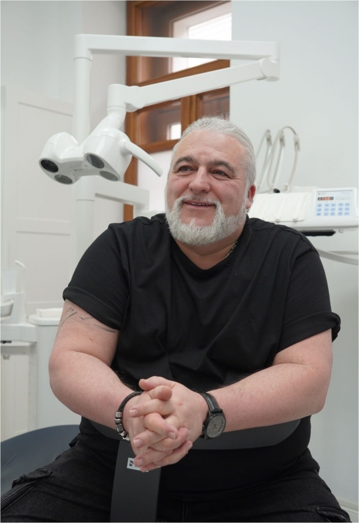 врач стоматолог Фридман